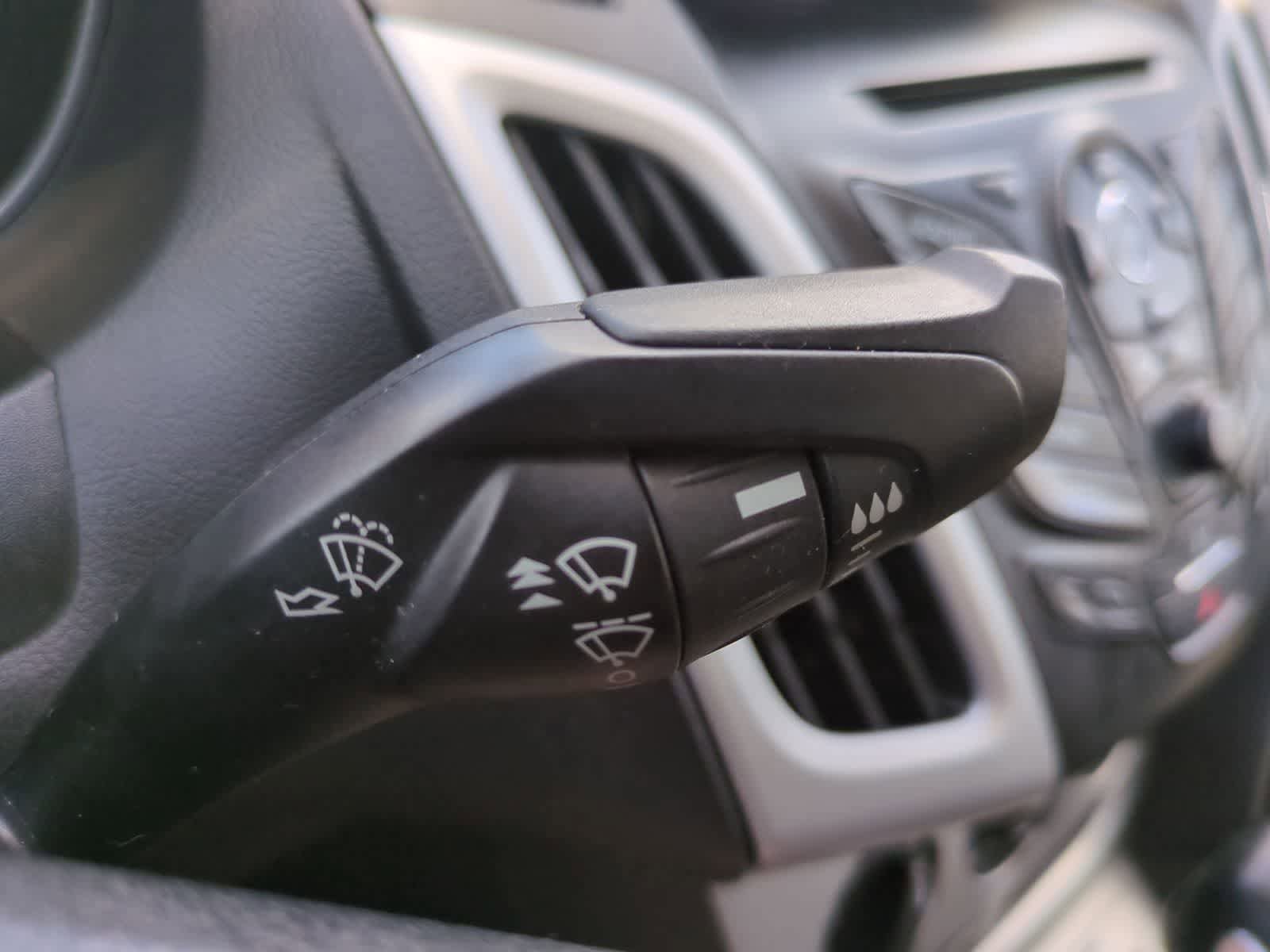 Used 2014 Ford Focus SE w/ SE Winter Package FWD image 25