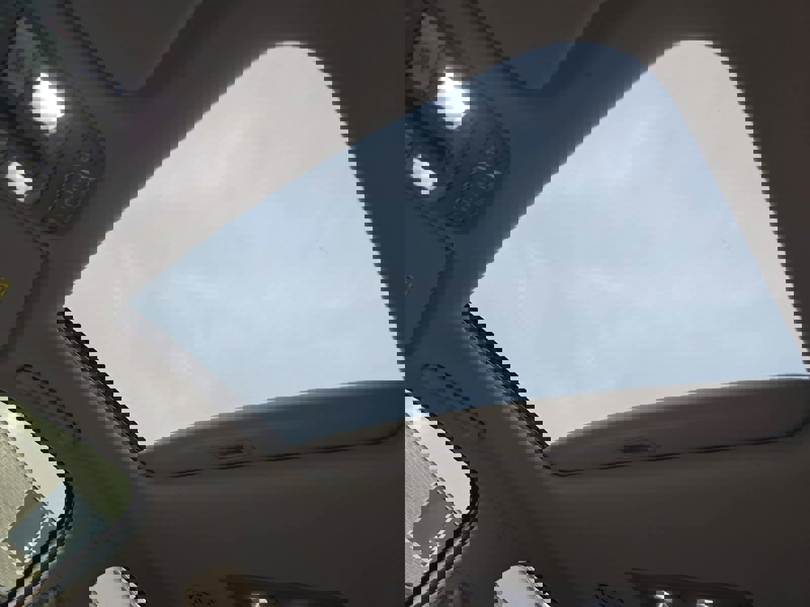 Used 2022 Kia Telluride EX w/ EX Premium Package image 32