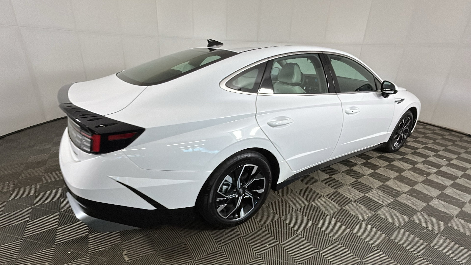 Certified 2024 Hyundai Sonata SEL AWD/4WD image 3