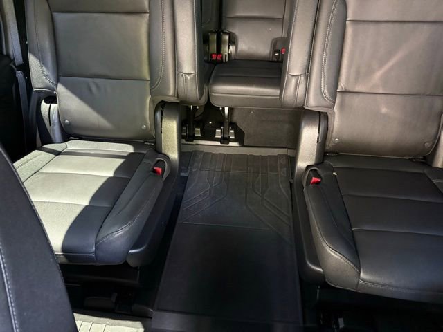 Used 2022 Chevrolet Tahoe Z71 w/ Luxury Package AWD/4WD image 53