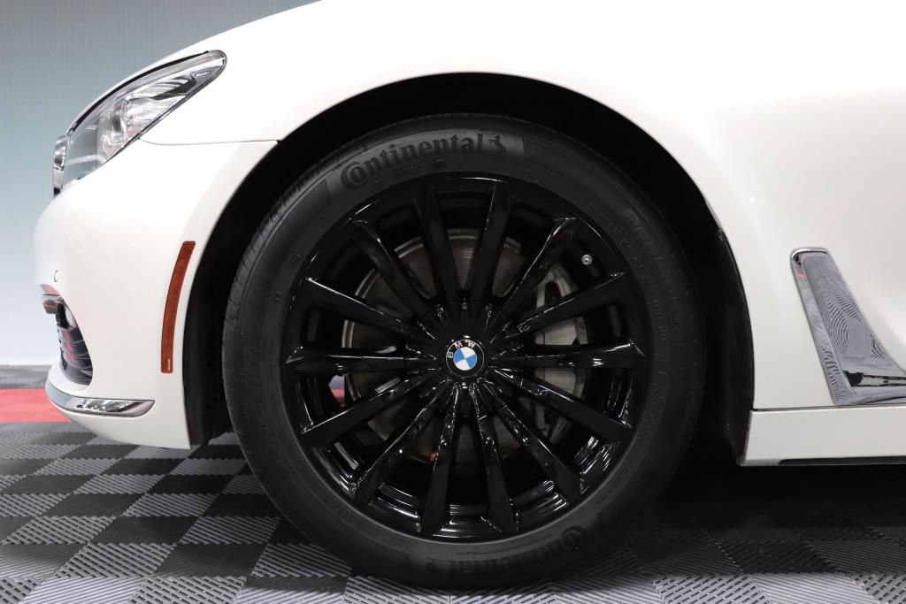 Used 2016 BMW 740i RWD image 77