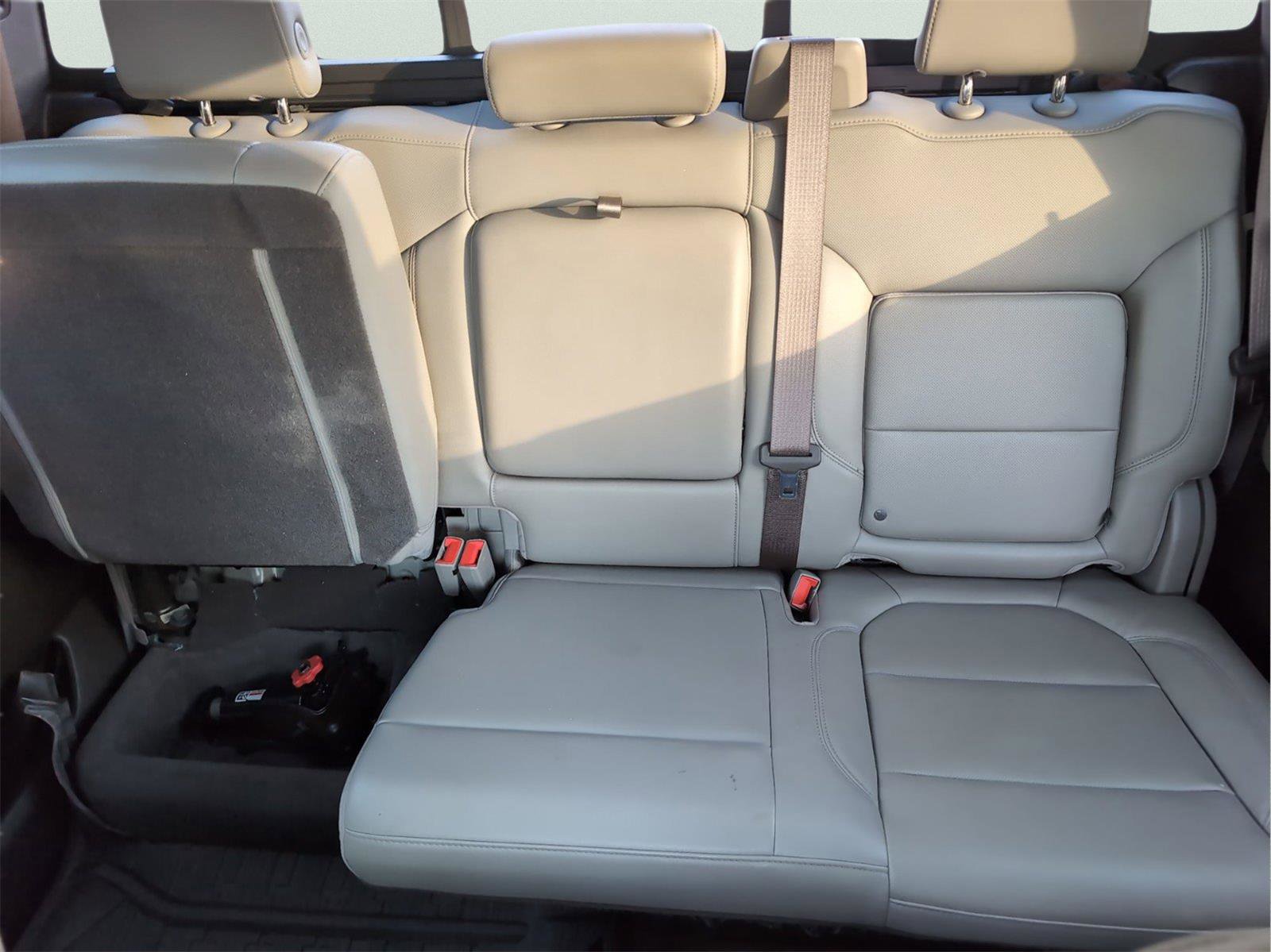 Used 2021 GMC Sierra 1500 SLT w/ SLT Premium Package image 26