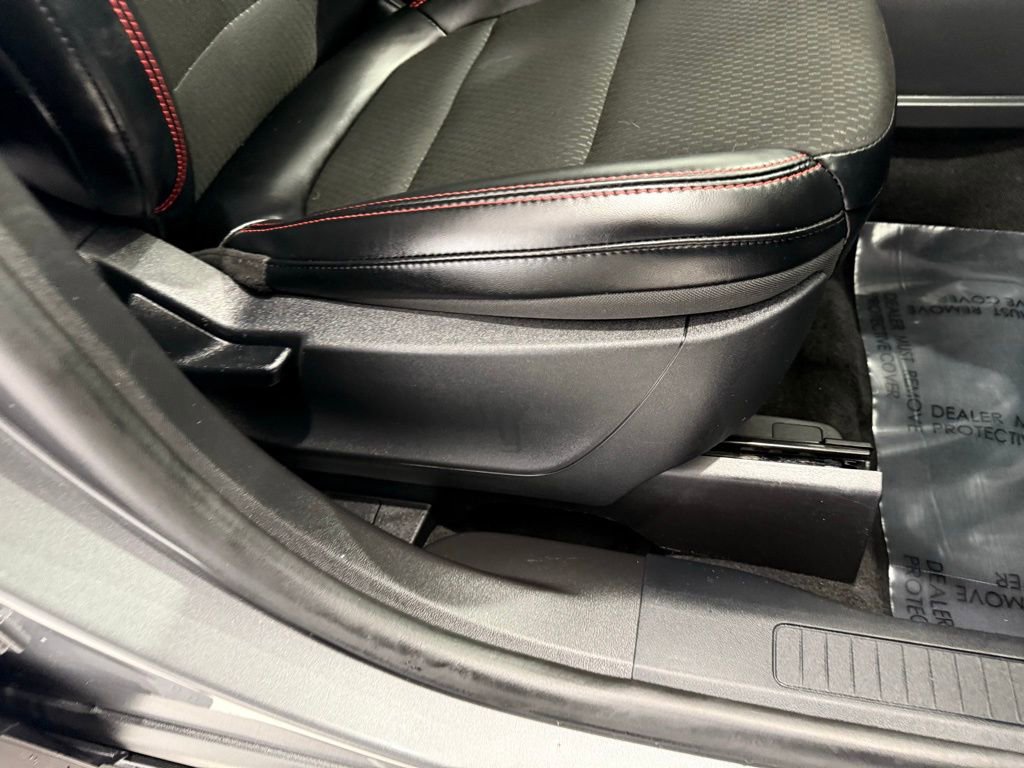 Certified 2025 Ford Escape ST-Line image 21