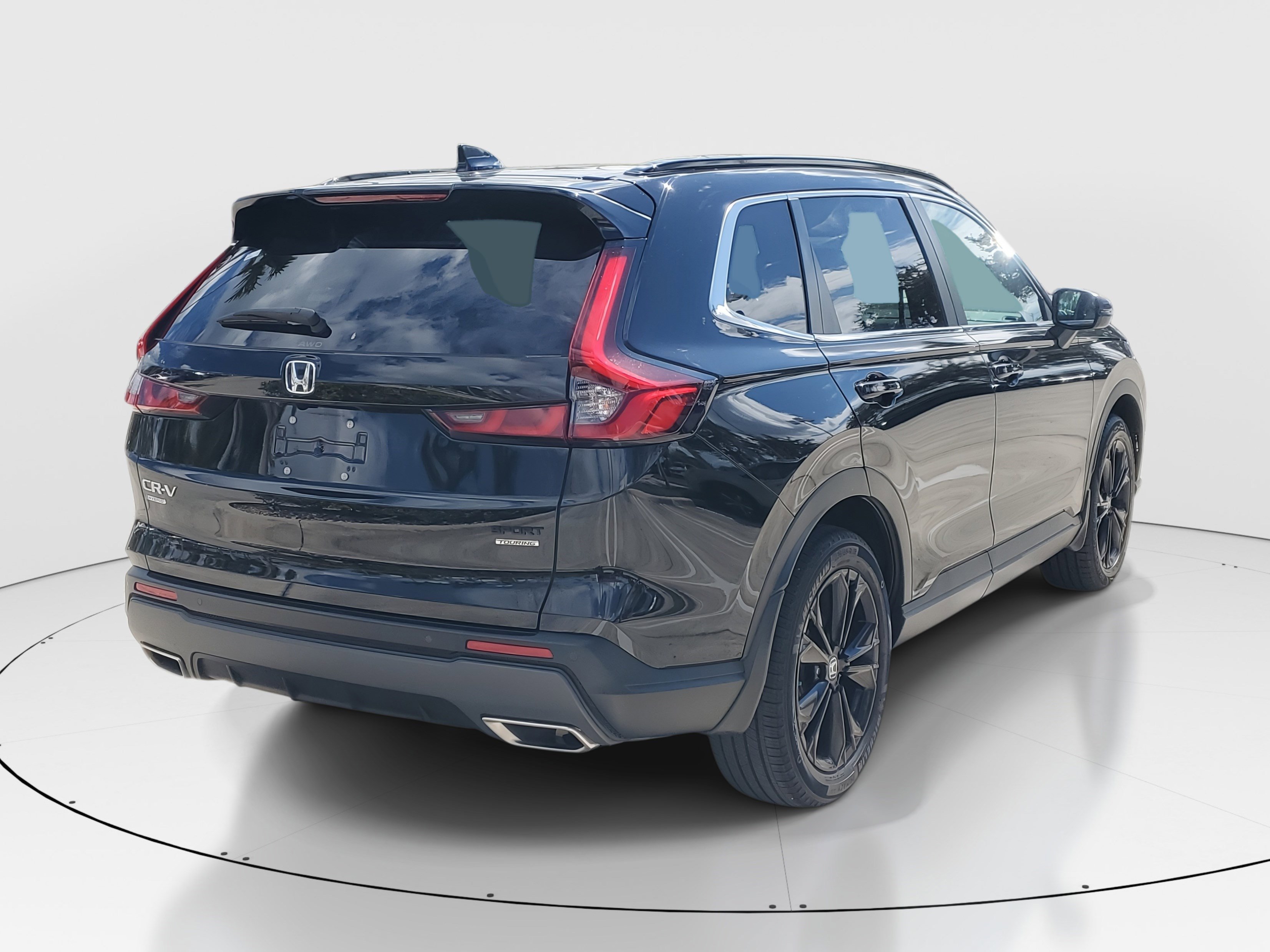 Used 2024 Honda CR-V Sport Touring image 3