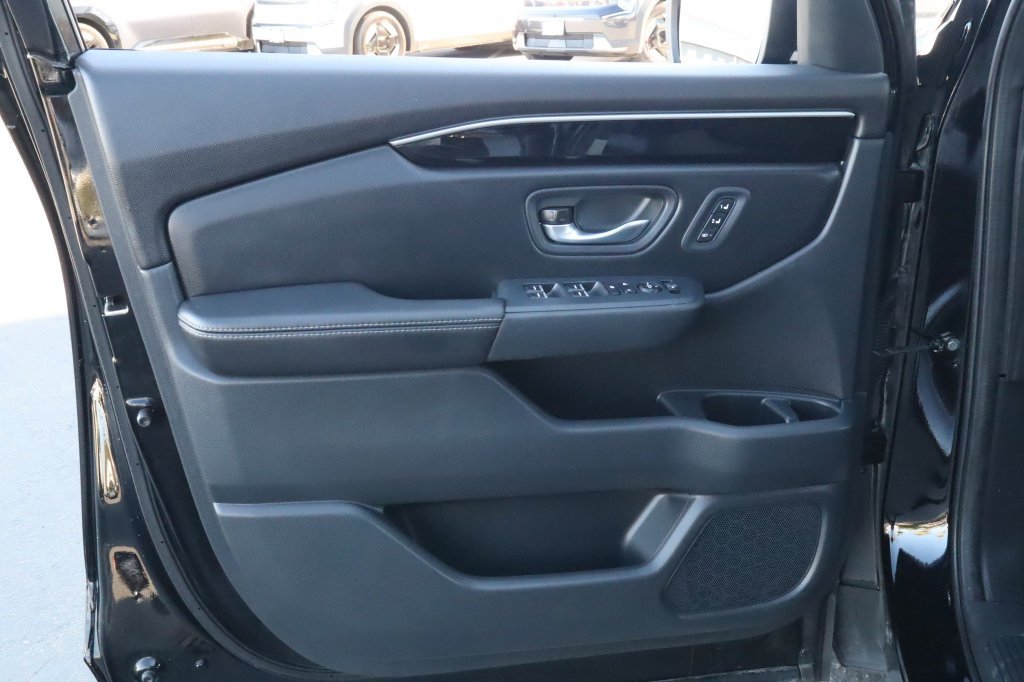Used 2023 Honda Pilot EX-L image 17