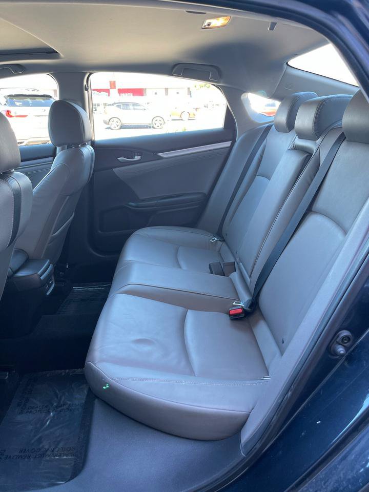 Used 2018 Honda Civic Touring image 15
