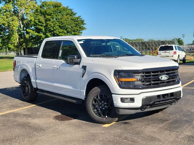 New 2026 Ford F150 XLT w/ Equipment Group 302A MID