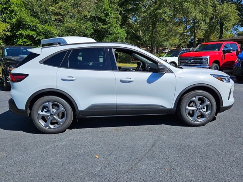 New 2026 Ford Escape ST-Line image 15