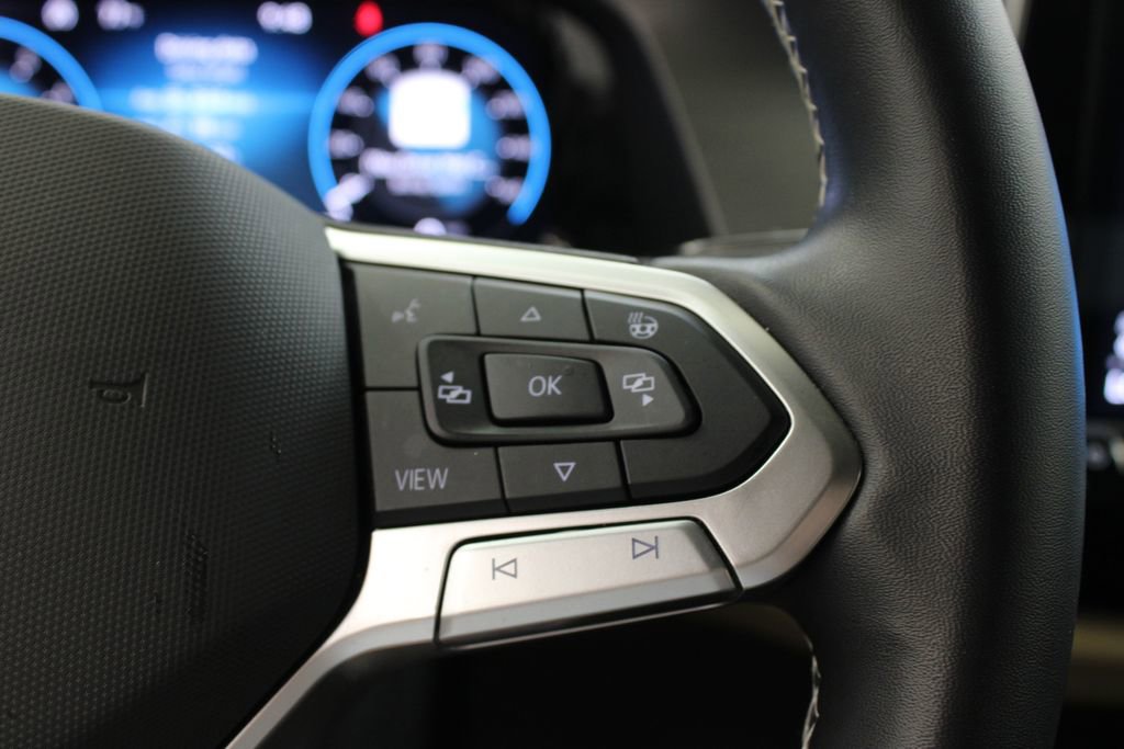 Certified 2024 Volkswagen Atlas Cross Sport SE FWD image 26