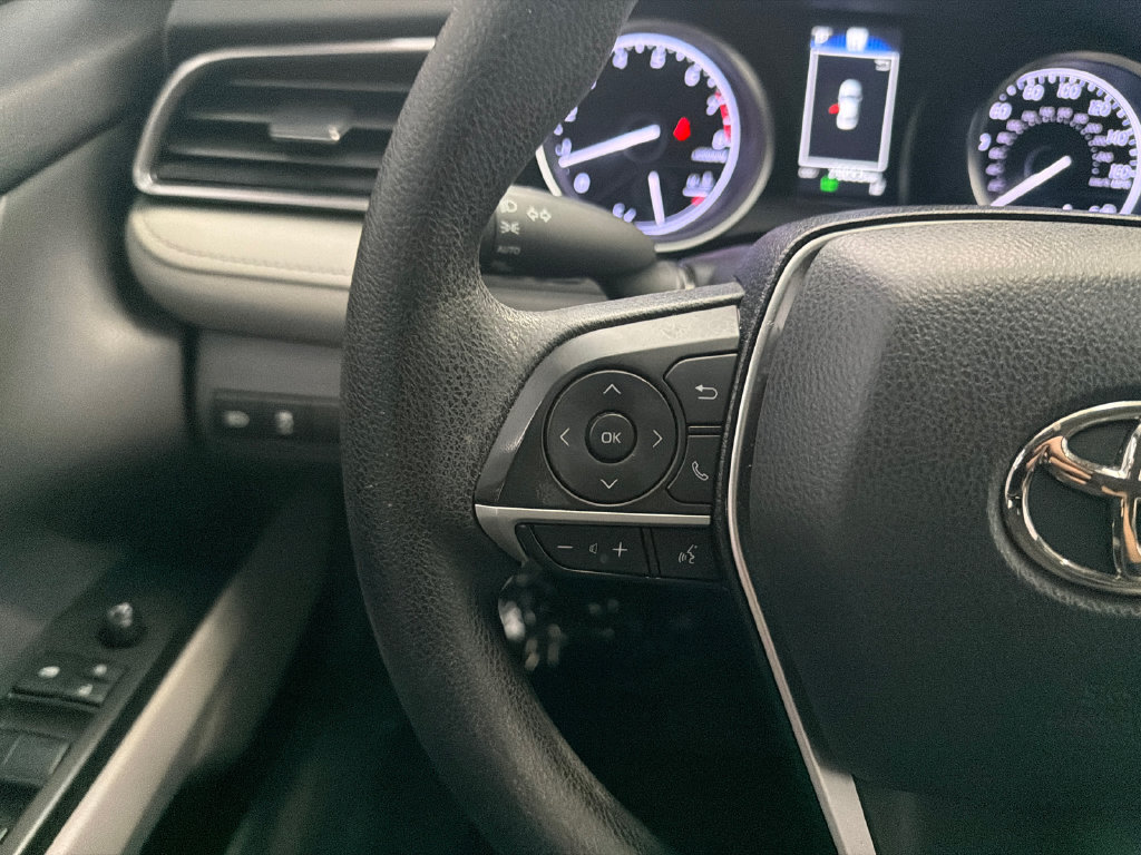 Used 2022 Toyota Camry LE FWD image 23