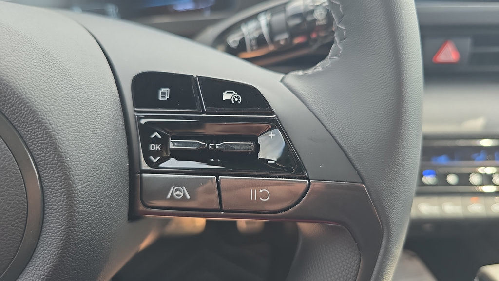 New 2026 Hyundai Elantra Sport FWD image 13