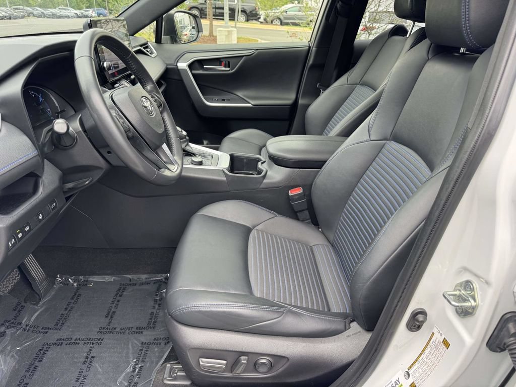 Used 2023 Toyota RAV4 XSE w/ XSE Grade Weather Package AWD/4WD image 10