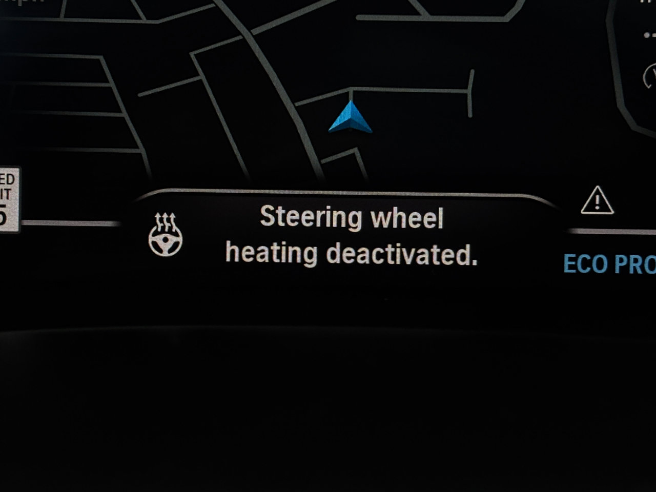 Used 2022 BMW 530i xDrive w/ M Sport Package image 4