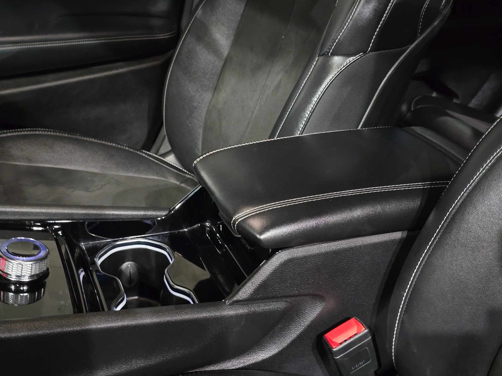 Used 2022 Jeep Grand Cherokee Altitude image 32