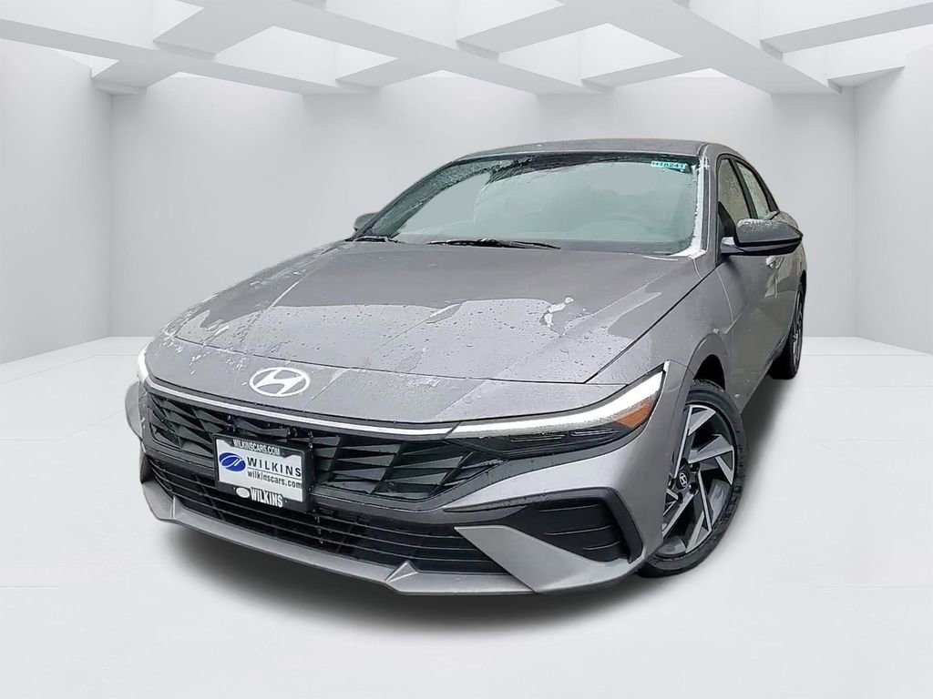 Used 2025 Hyundai Elantra SEL w/ Cargo Package image 10