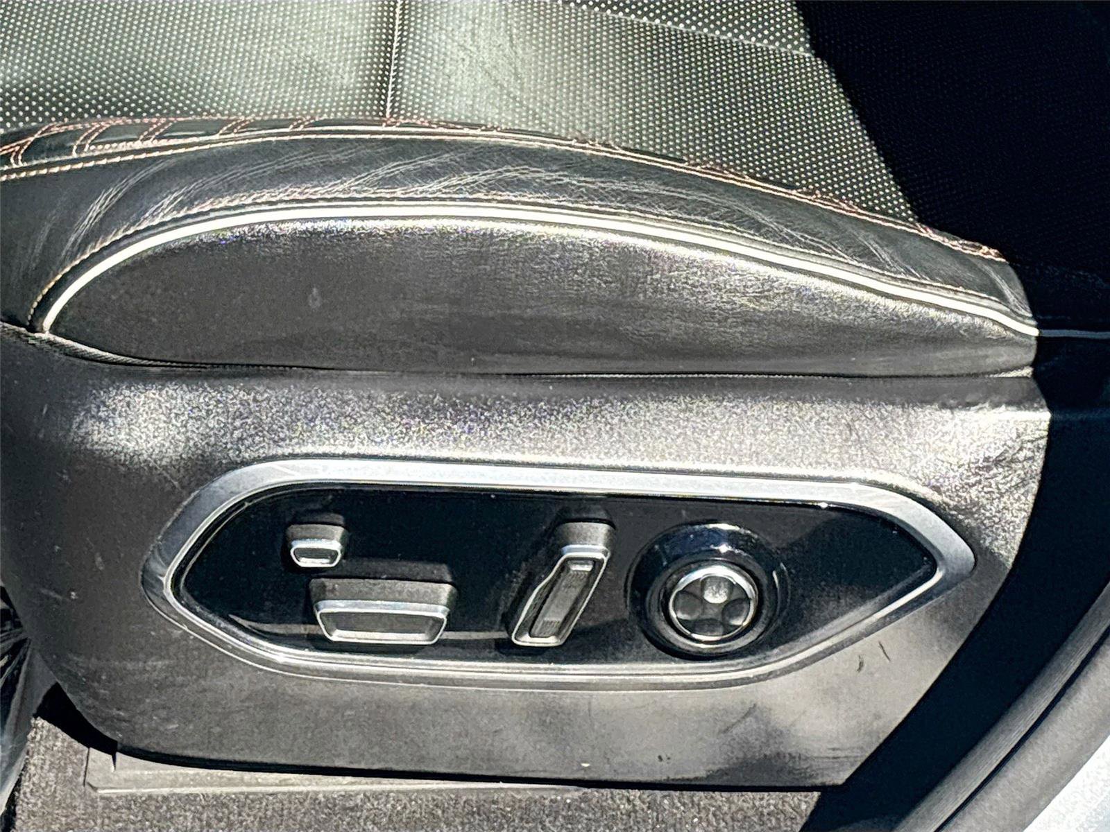 Used 2021 Jeep Grand Cherokee L Summit w/ Advanced Protech Group IV image 21