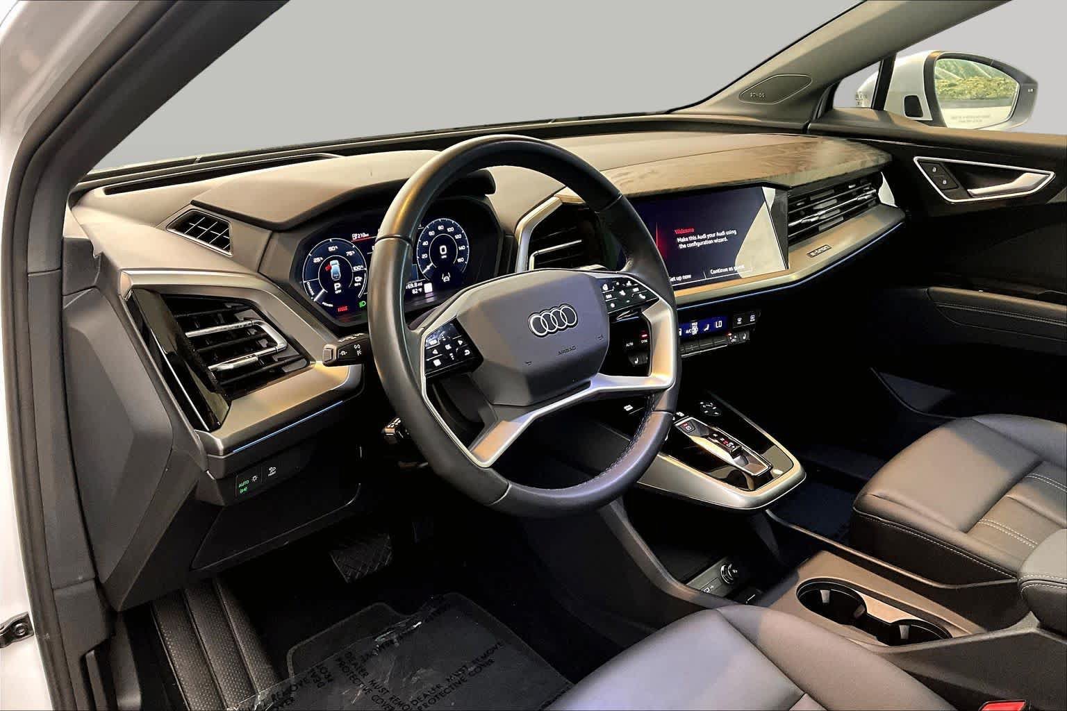 Used 2024 Audi Q4 e-tron Prestige AWD/4WD image 17