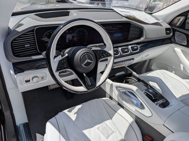 New 2026 Mercedes-Benz Maybach GLS 600 4MATIC image 3