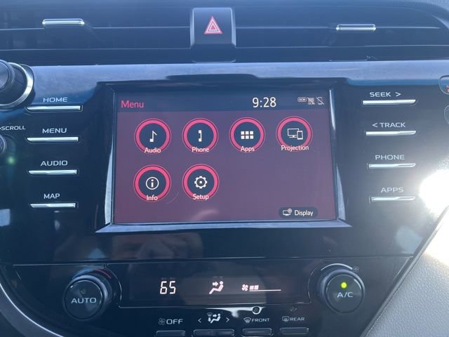 Used 2019 Toyota Camry SE w/ Carpet Mat Package image 13