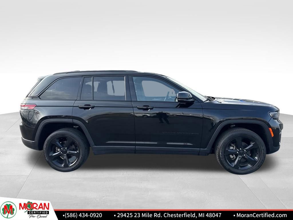 Used 2023 Jeep Grand Cherokee Altitude image 6