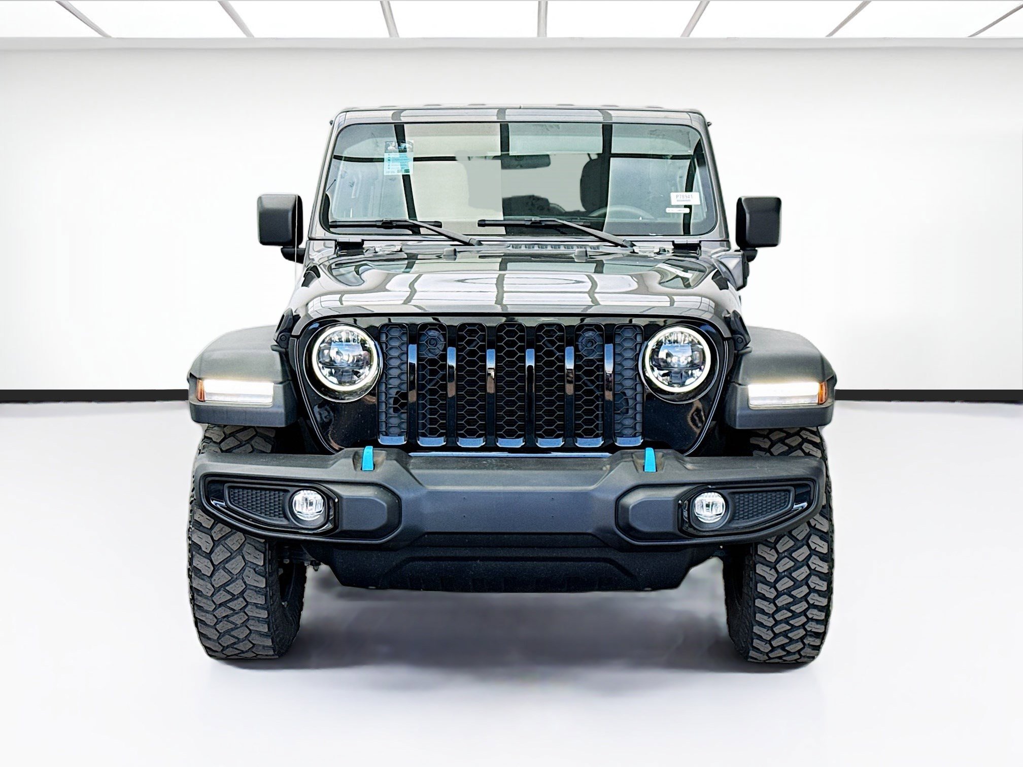 Used 2023 Jeep Wrangler Unlimited image 2