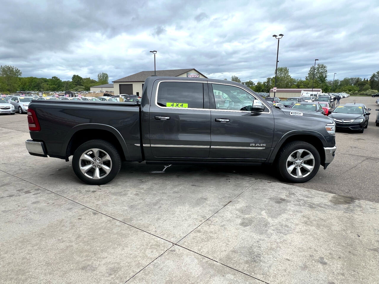 Used 2019 RAM 1500 Limited w/ Advanced Safety Group image 4