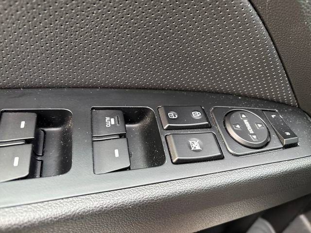 Used 2018 Hyundai Elantra Sport w/ Sport Premium Package 03 image 12