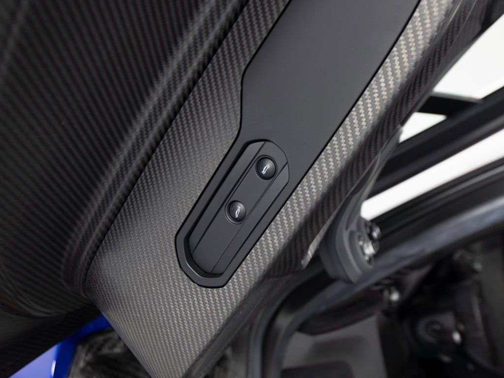 Used 2015 McLaren P1 image 23