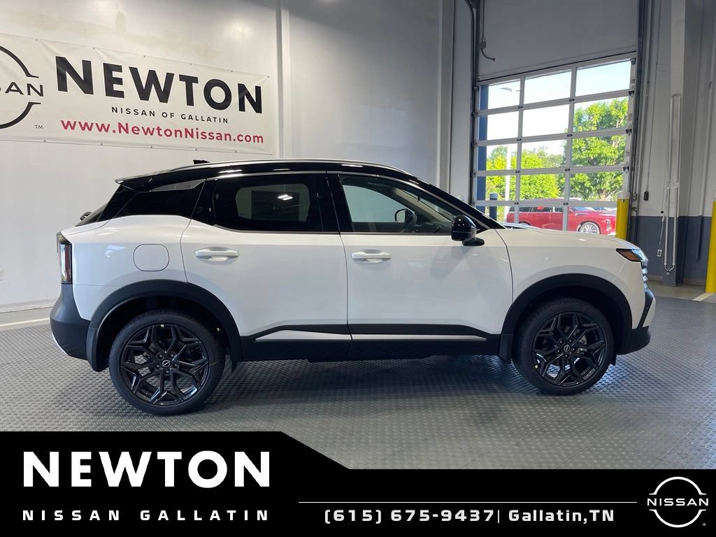 New 2026 Nissan Kicks SR FWD image 9