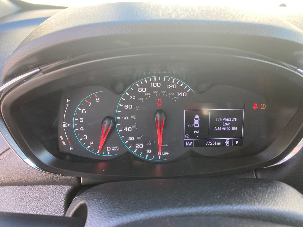 Used 2020 Chevrolet Trax LT w/ LT Convenience Package image 19