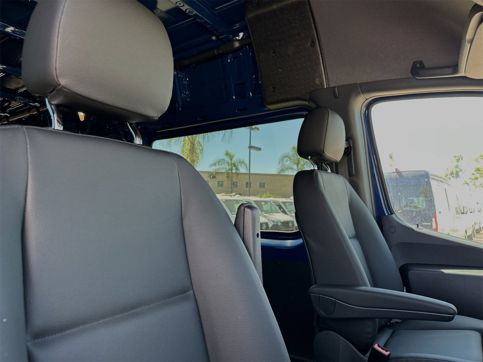 Used 2024 Mercedes-Benz Sprinter 2500 image 18