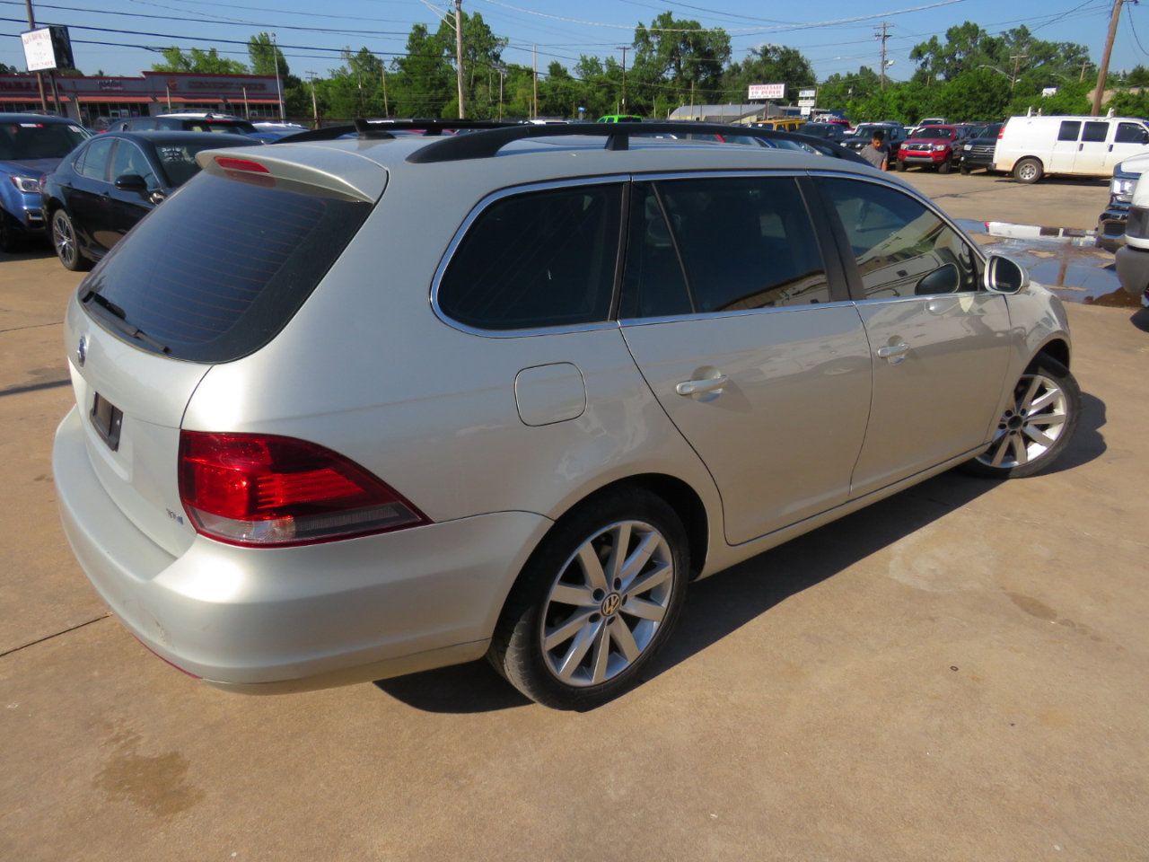 Used 2011 Volkswagen Jetta TDI image 4