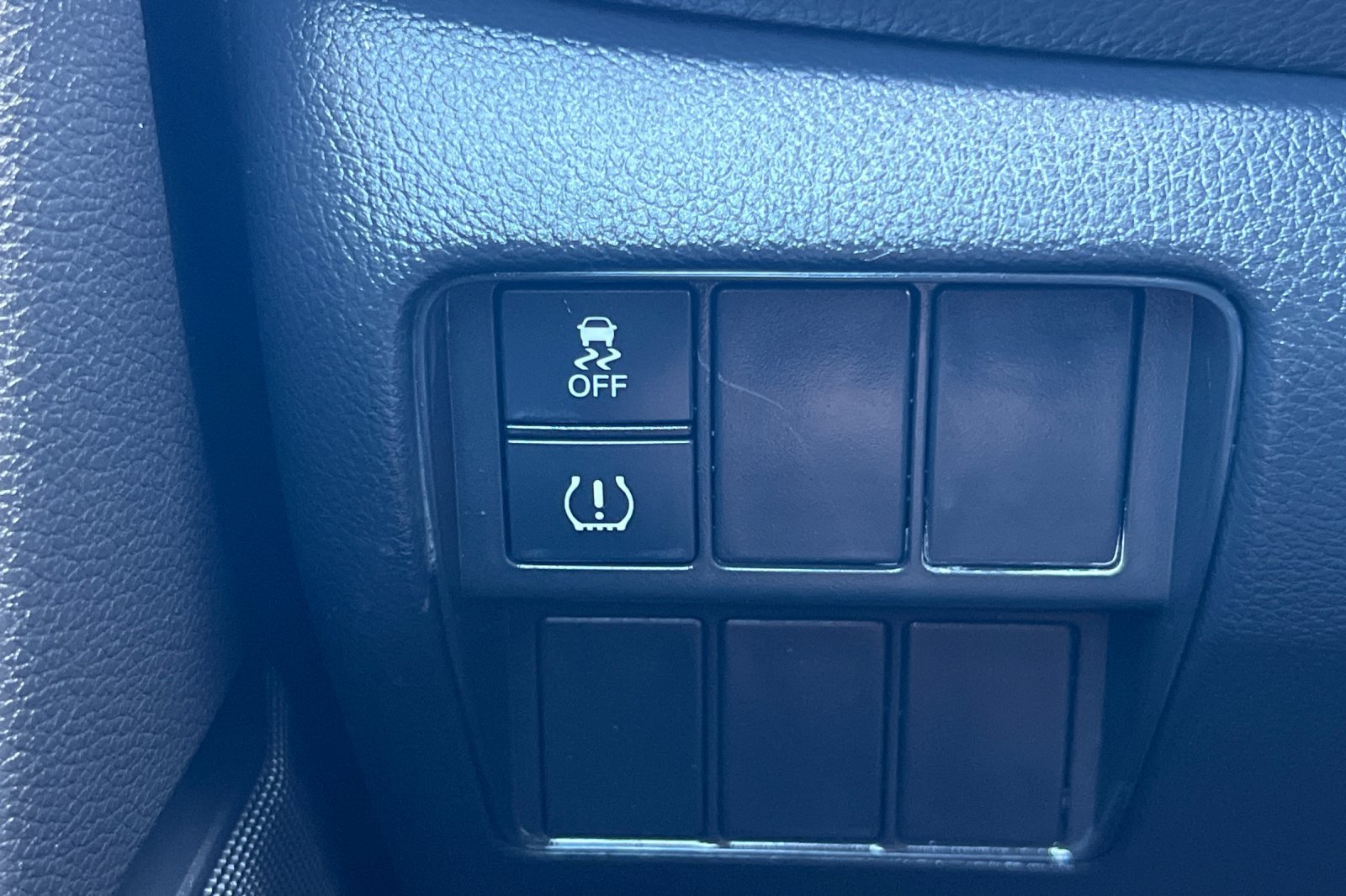 Used 2019 Honda CR-V LX image 30