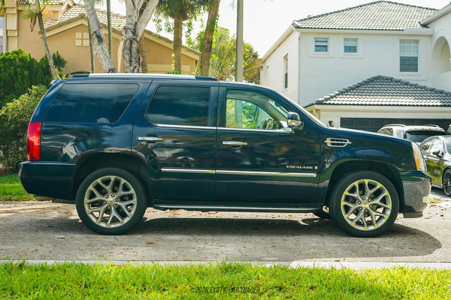 Used 2009 Cadillac Escalade AWD image 9