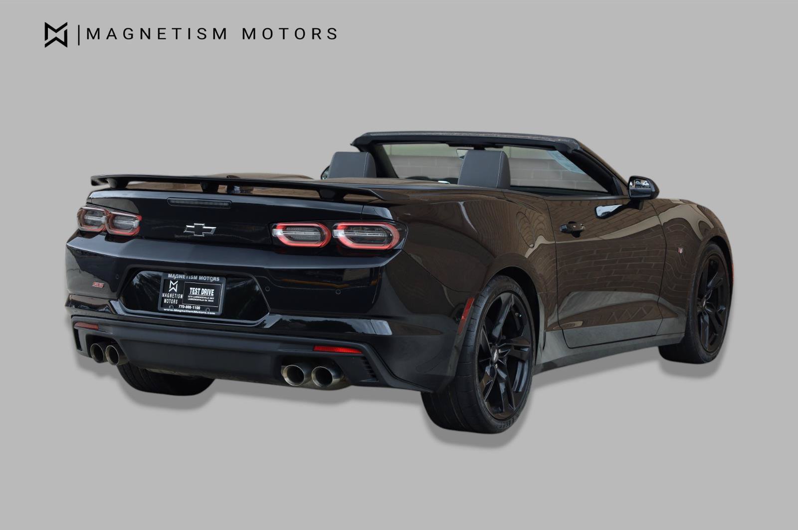 Used 2019 Chevrolet Camaro SS RWD image 17