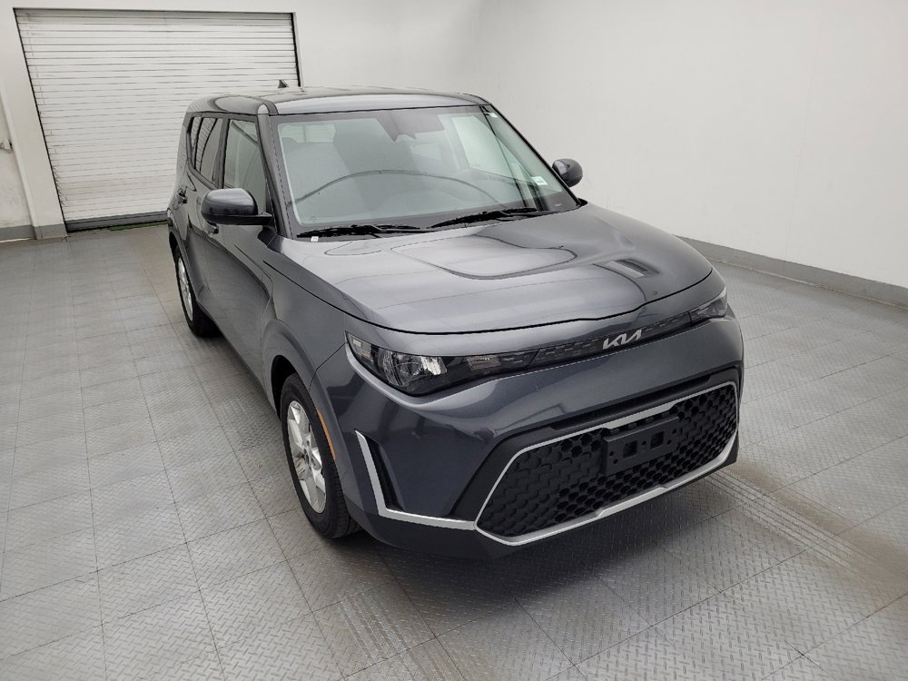 Used 2025 Kia Soul LX image 13