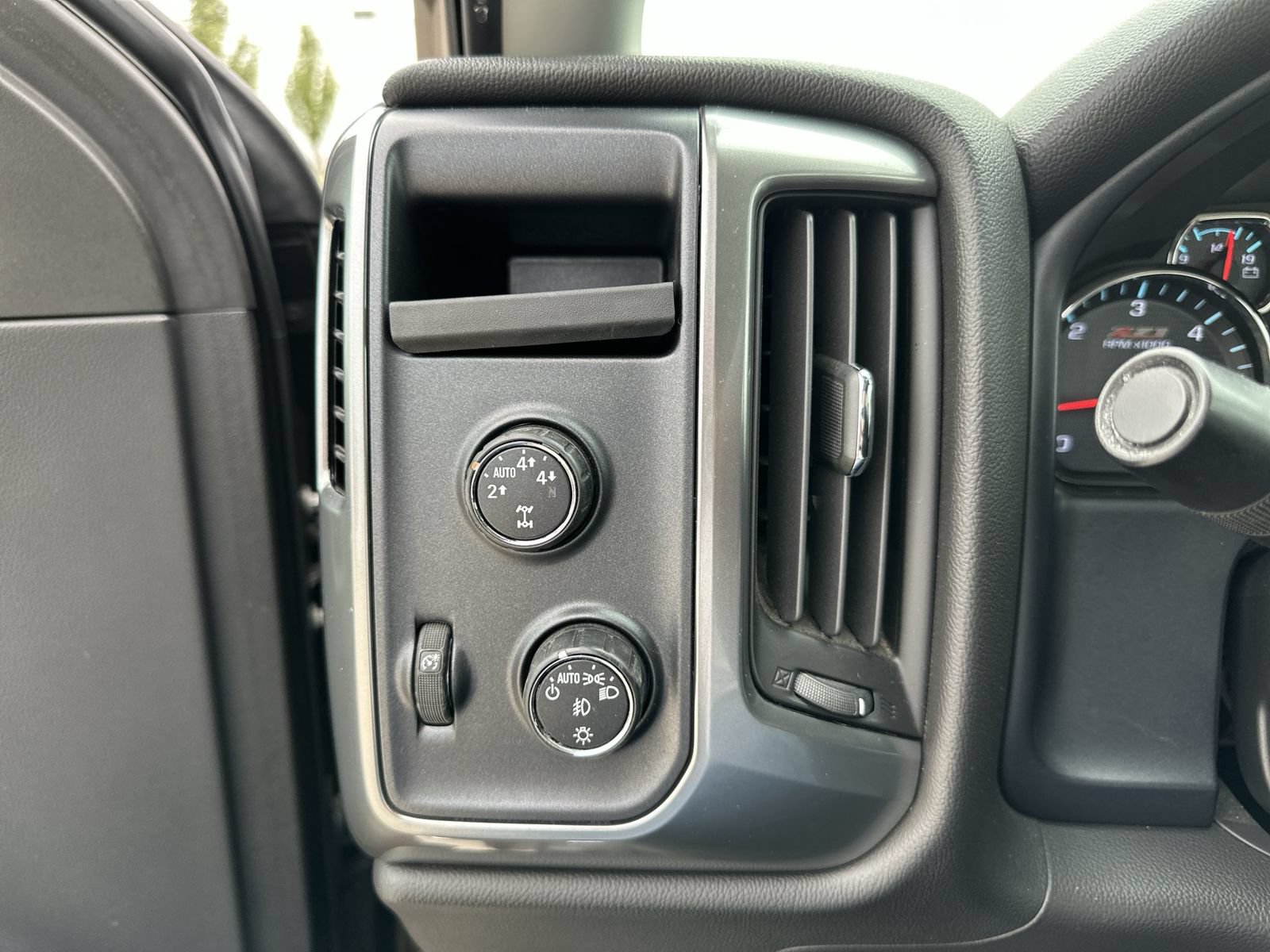 Used 2014 Chevrolet Silverado 1500 LT w/ All Star Edition AWD/4WD image 16