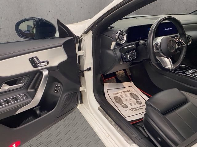 Used 2025 Mercedes-Benz CLA 250 4MATIC image 38