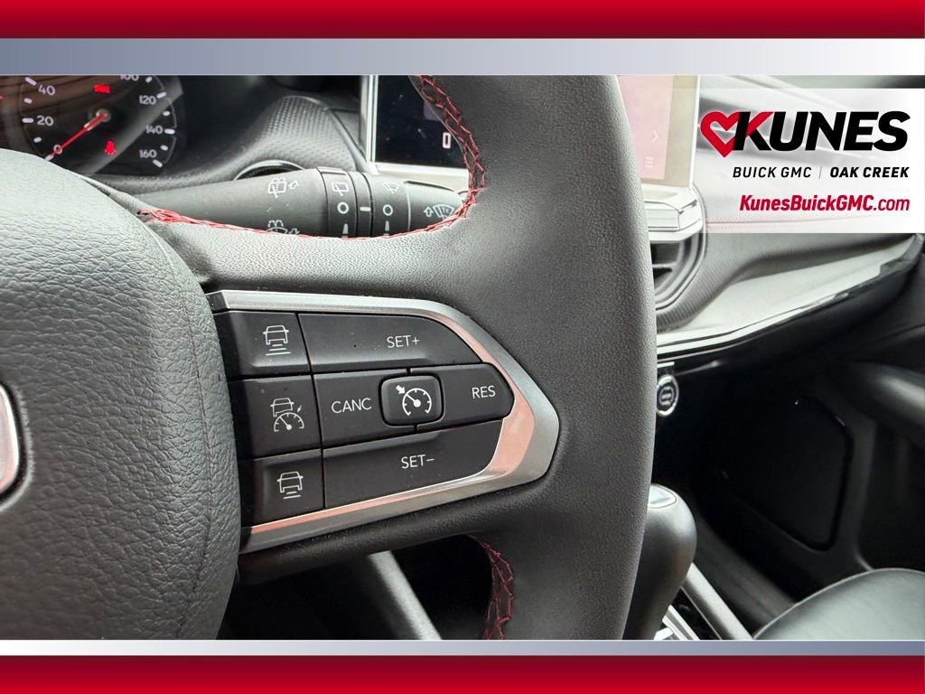 Used 2025 Jeep Compass Trailhawk AWD/4WD image 19