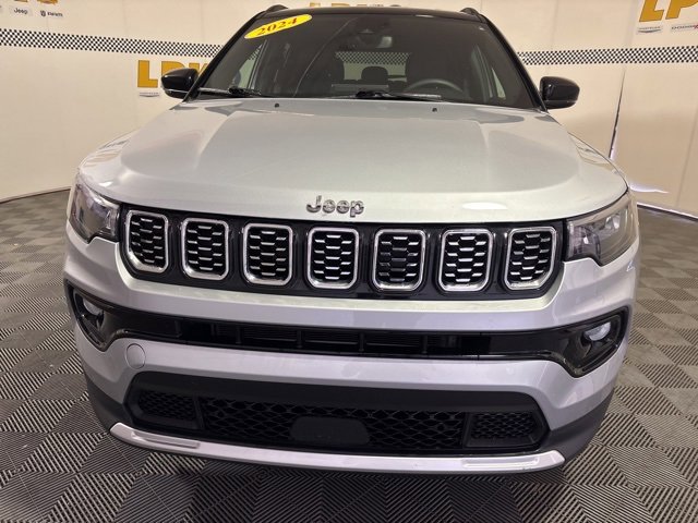 Certified 2024 Jeep Compass Limited image 15