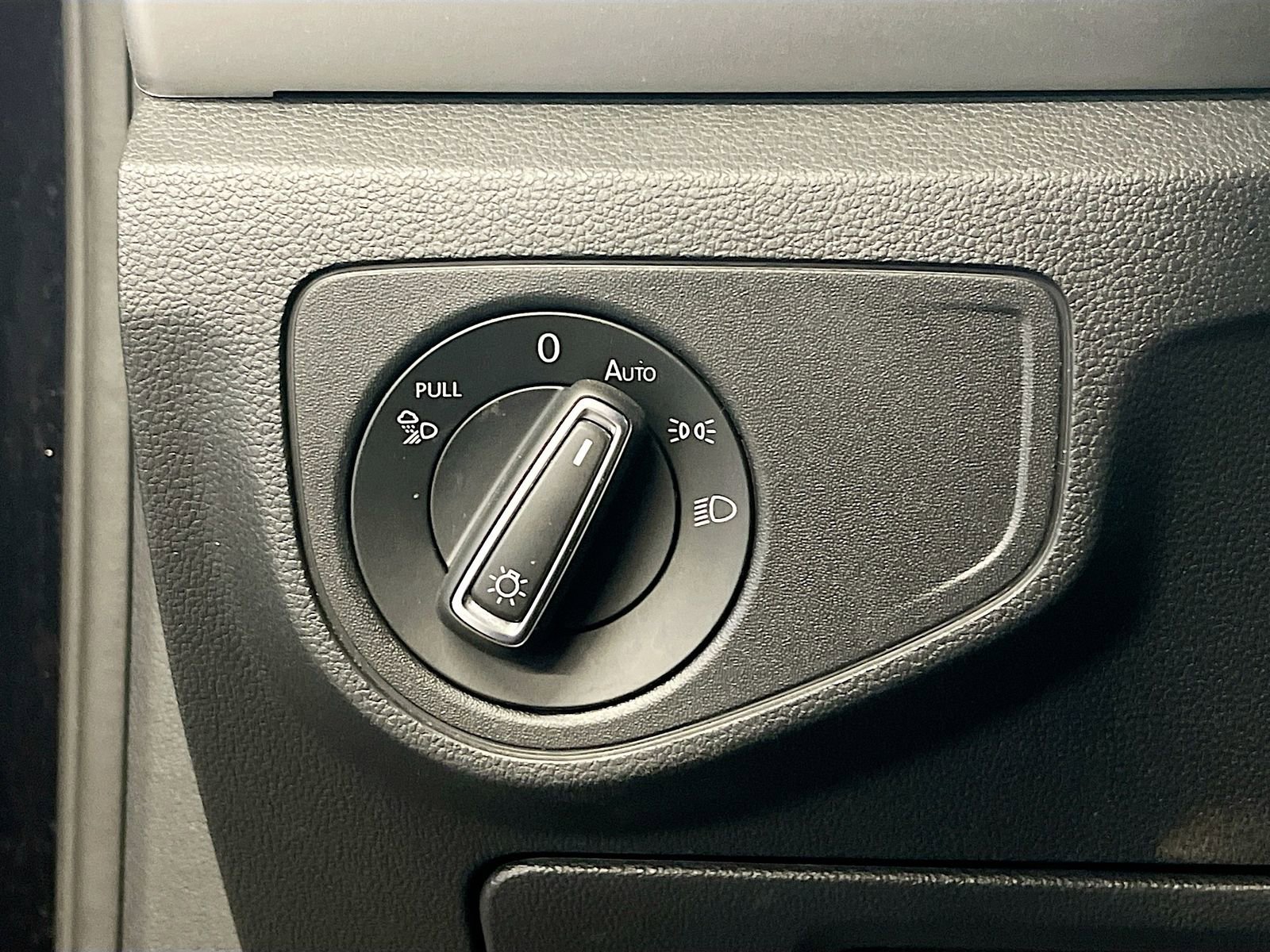 Used 2022 Volkswagen Atlas SE image 10