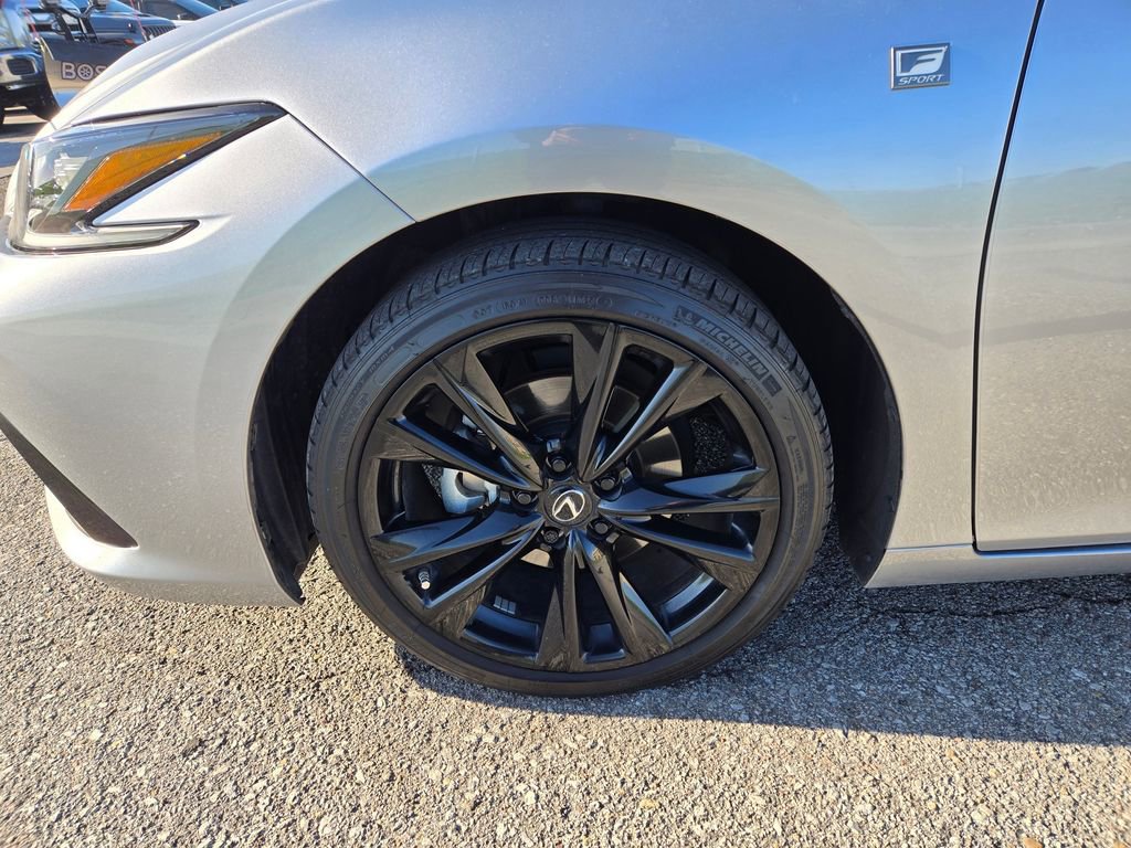 Used 2023 Lexus ES 350 F Sport w/ Accessory Package (Z2) FWD image 11