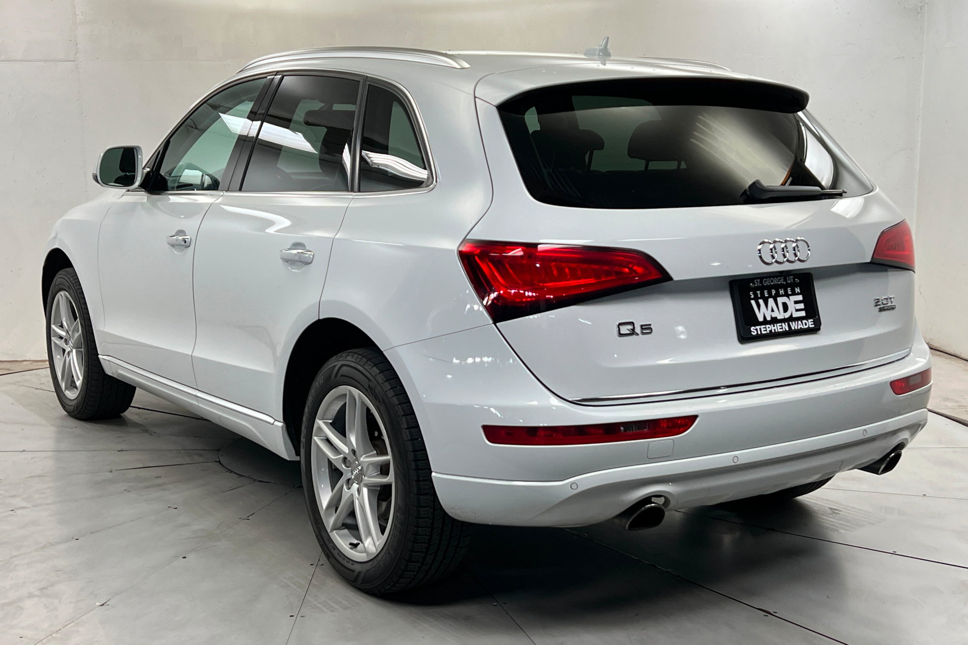 Used 2017 Audi Q5 2.0T Premium Plus AWD/4WD image 3