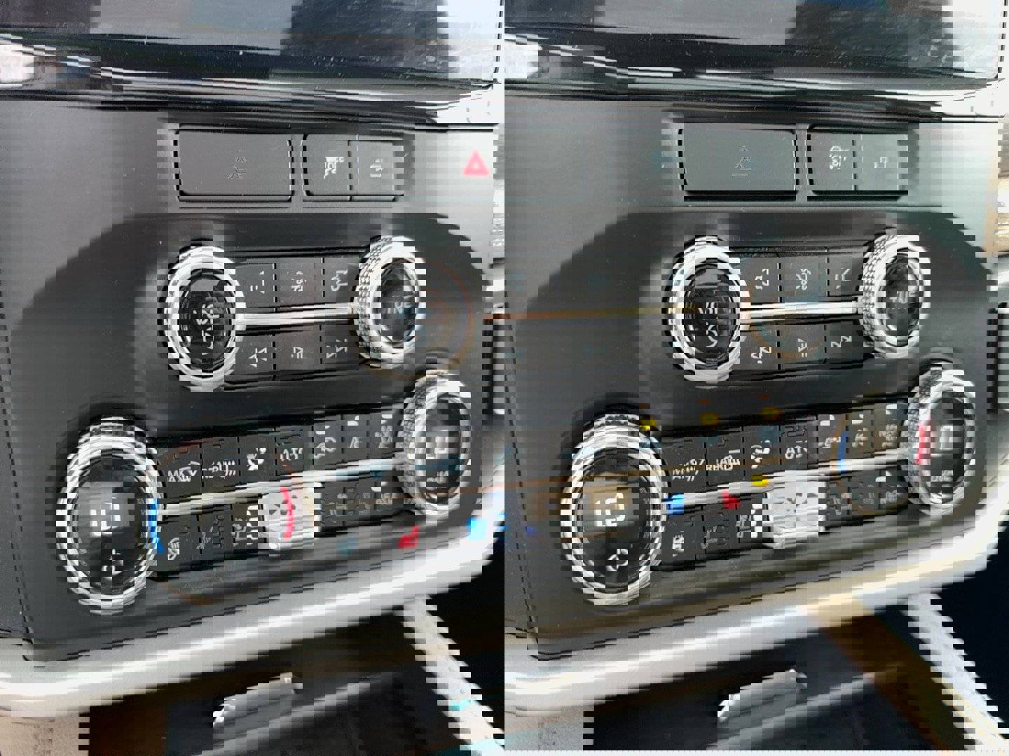 Used 2022 Ford Expedition Max Limited image 23