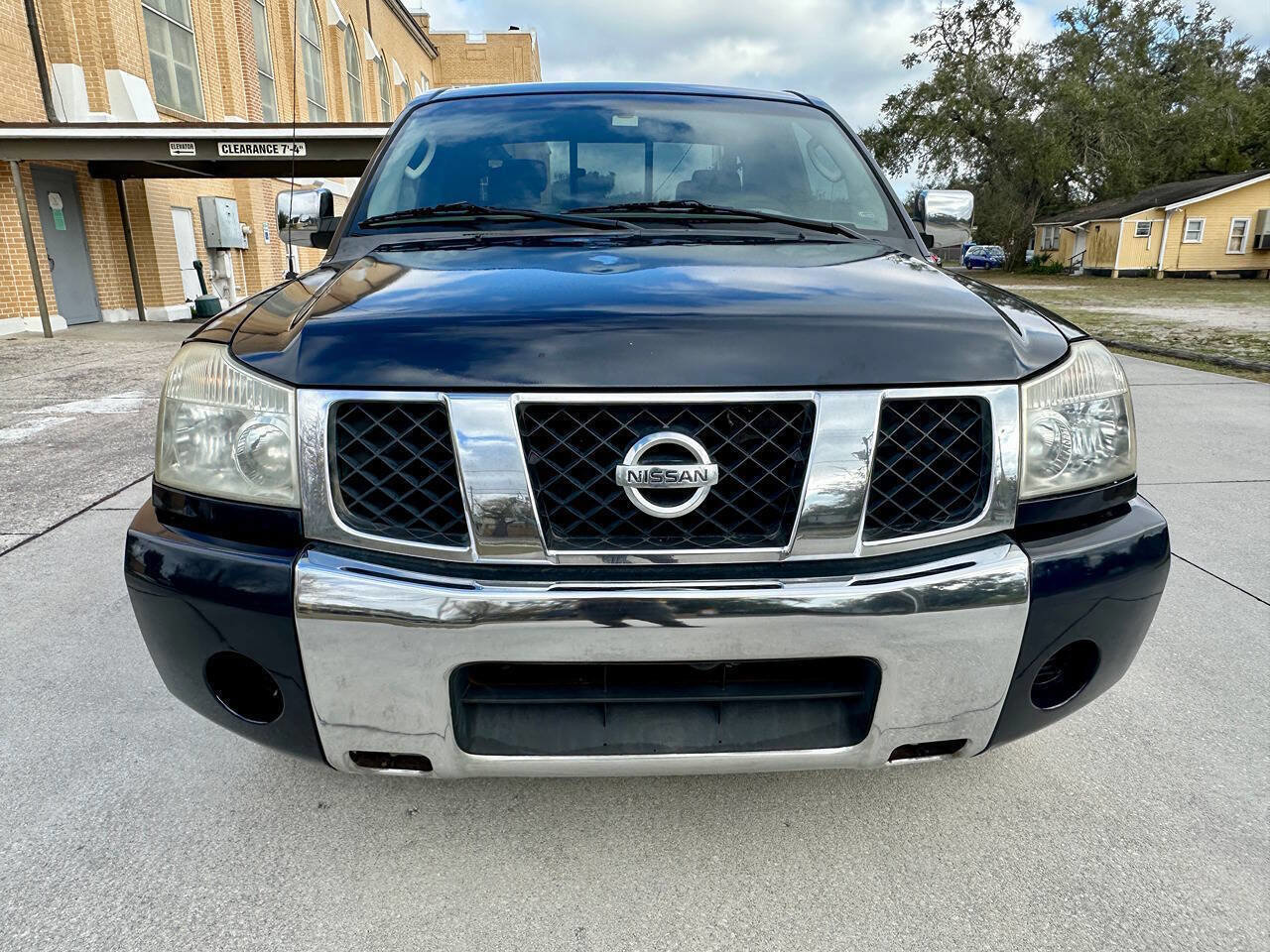 Used 2006 Nissan Titan SE RWD image 3
