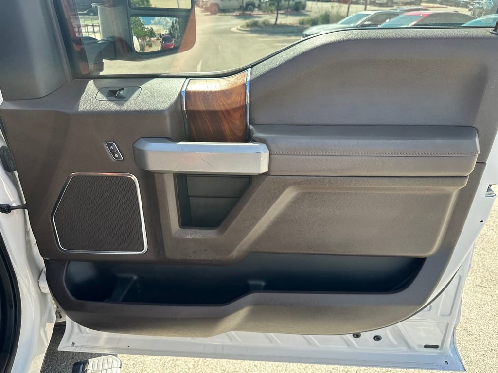 Used 2018 Ford F250 King Ranch w/ King Ranch Ultimate Package AWD/4WD image 38