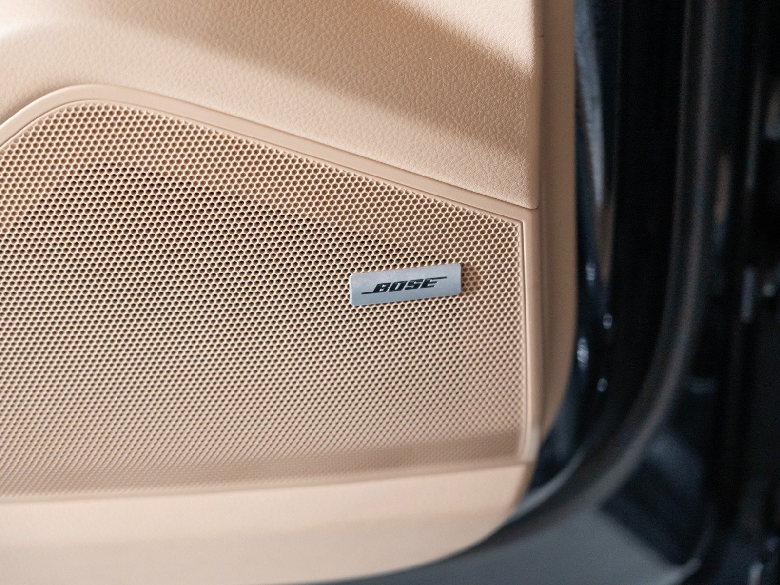 Certified 2023 Porsche Cayenne Platinum Edition AWD/4WD image 18