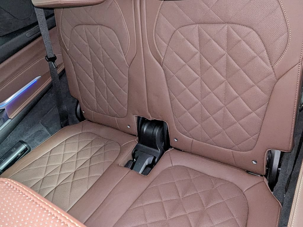 Certified 2023 BMW X7 xDrive40i w/ Premium Package AWD/4WD image 53