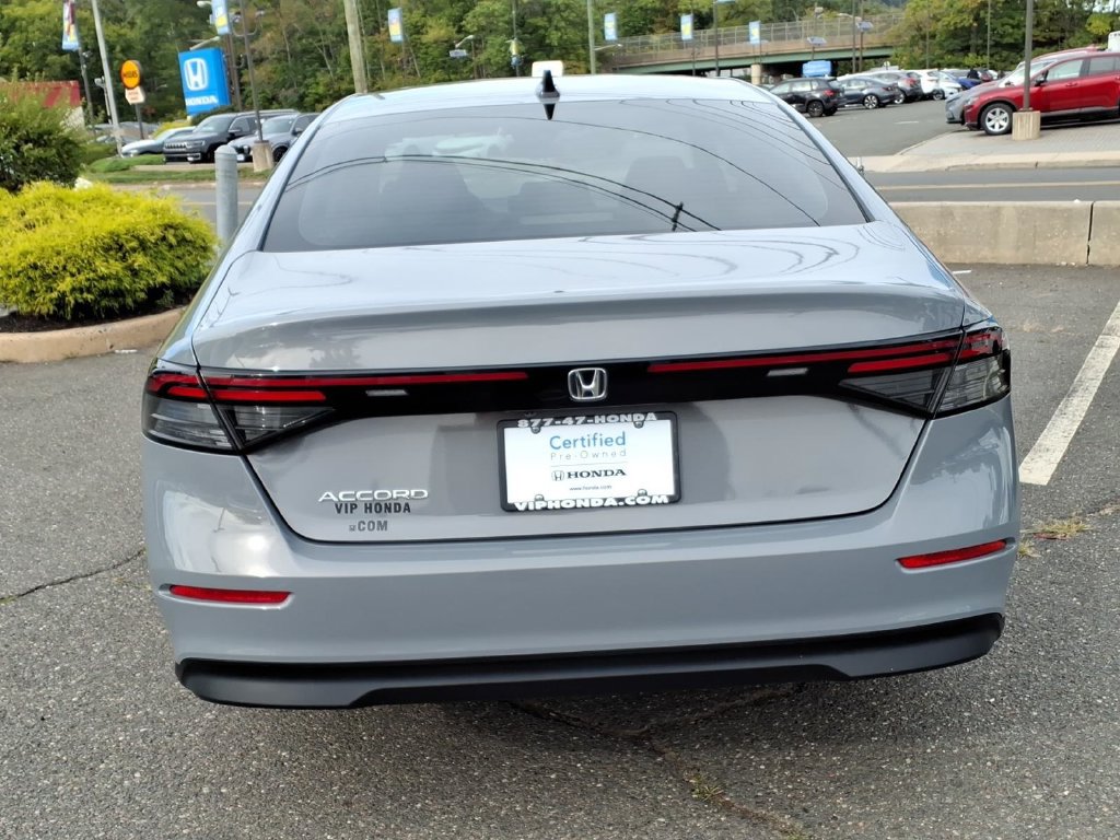 Certified 2025 Honda Accord SE image 5