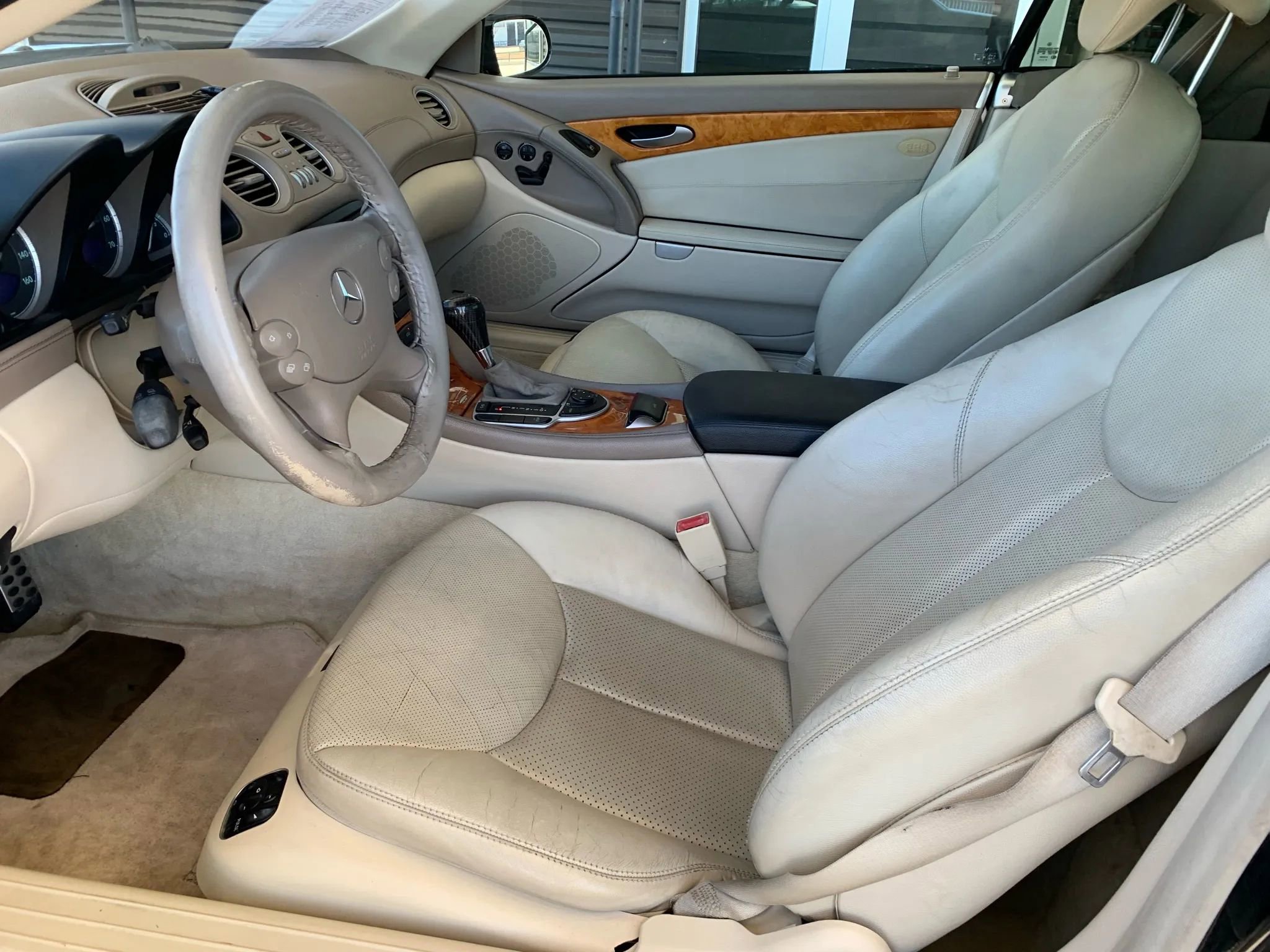 Used 2004 Mercedes-Benz SL 500 image 11